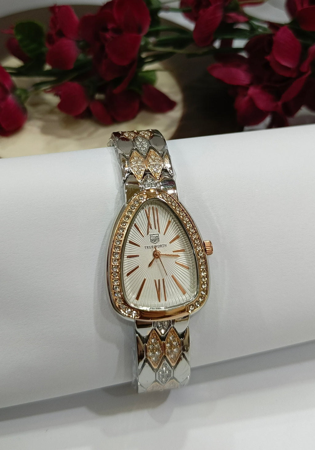 True Worth Treadrop Shaped Watch