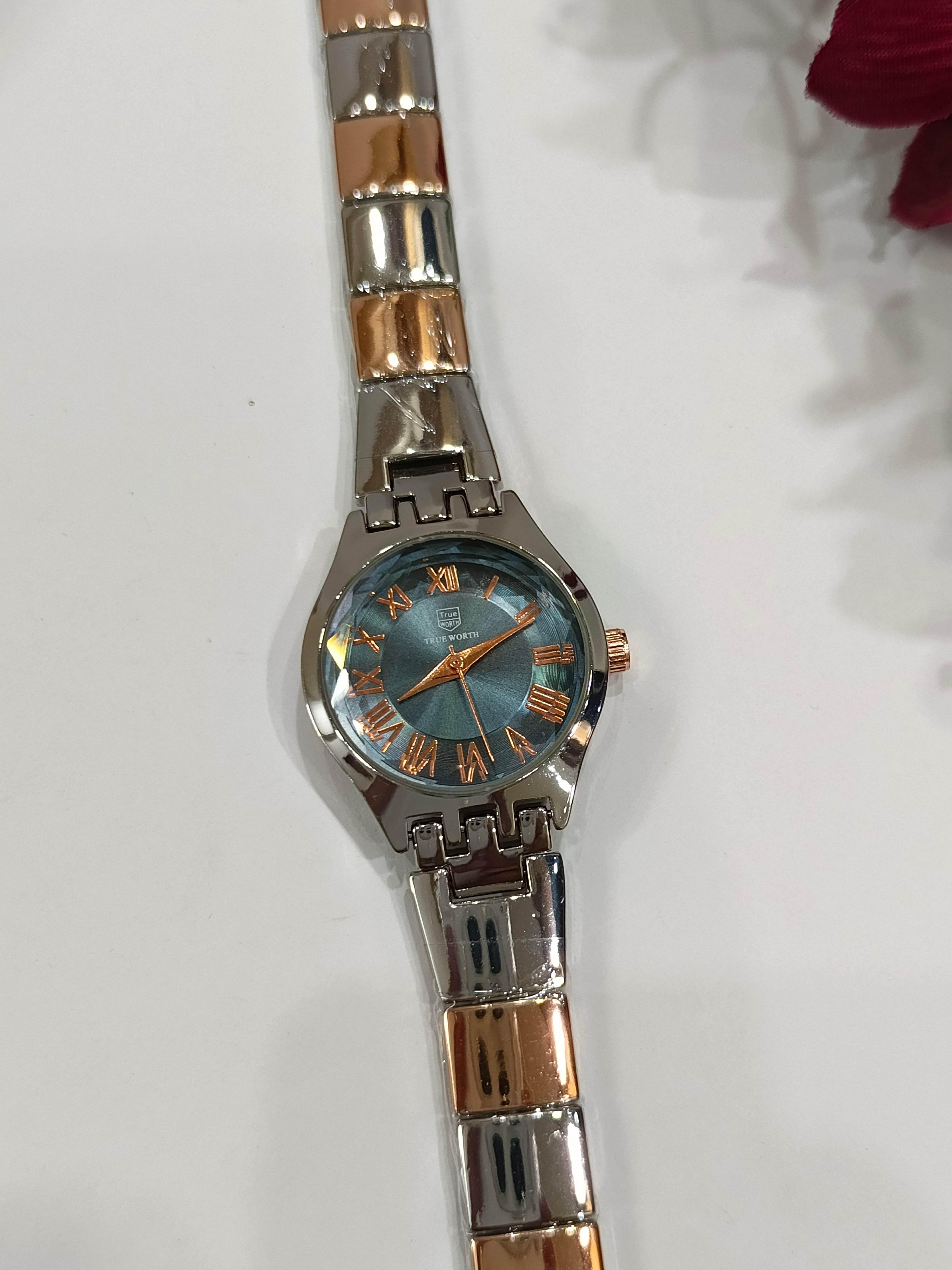 True Worth Classic Watch