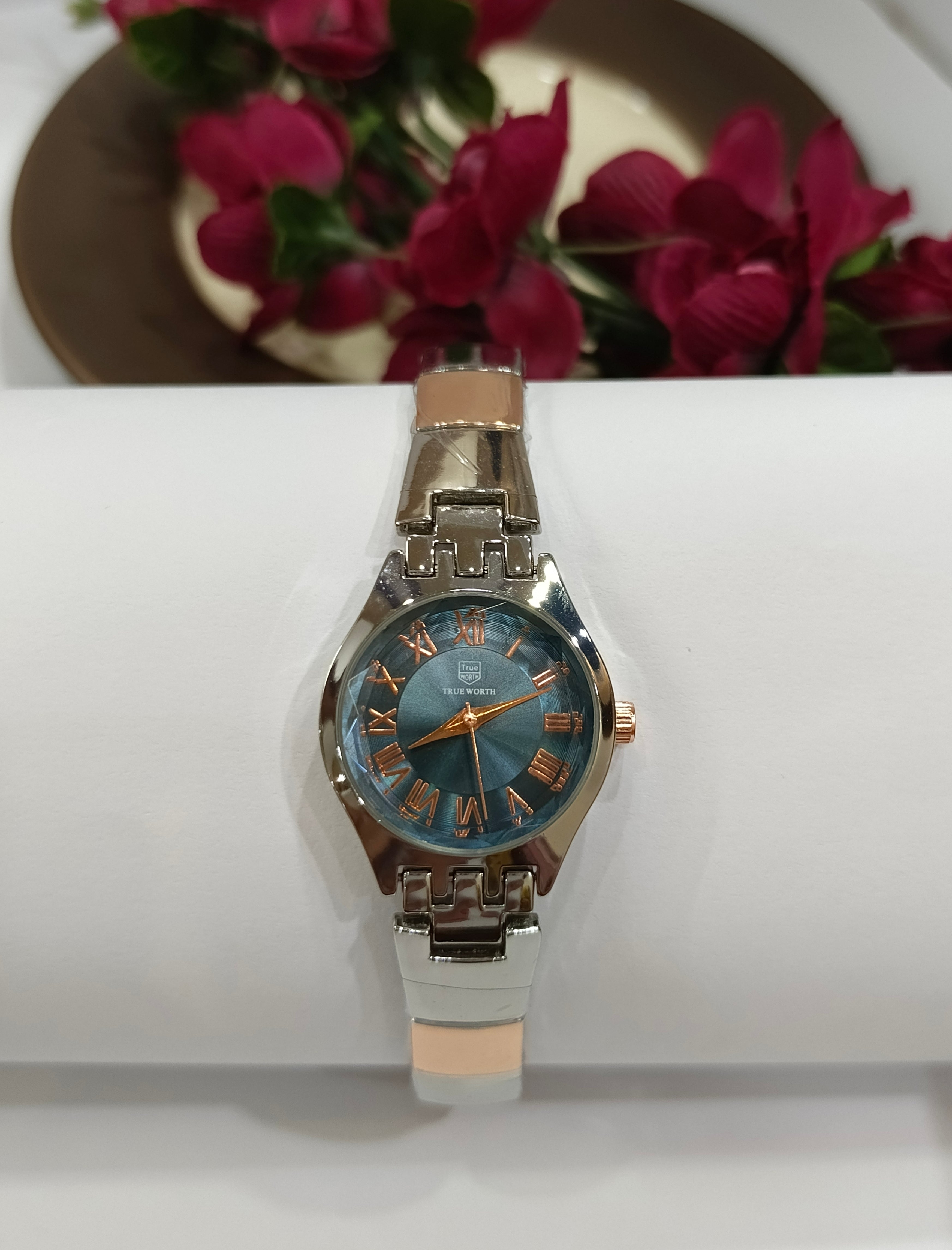 True Worth Classic Watch