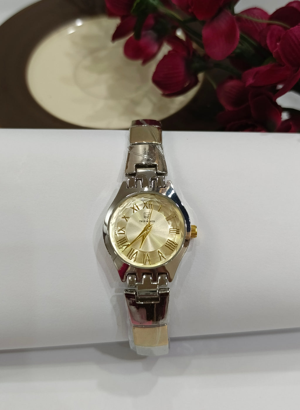 True Worth Classic Watch