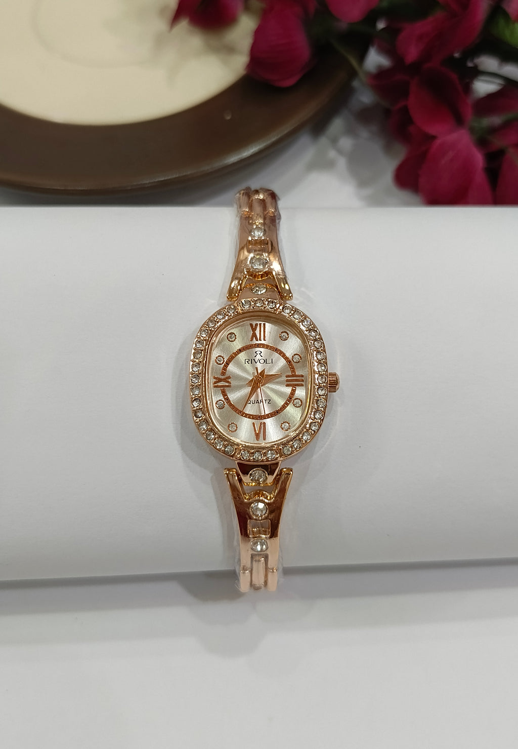 Rivoli Minimal Oval Watch