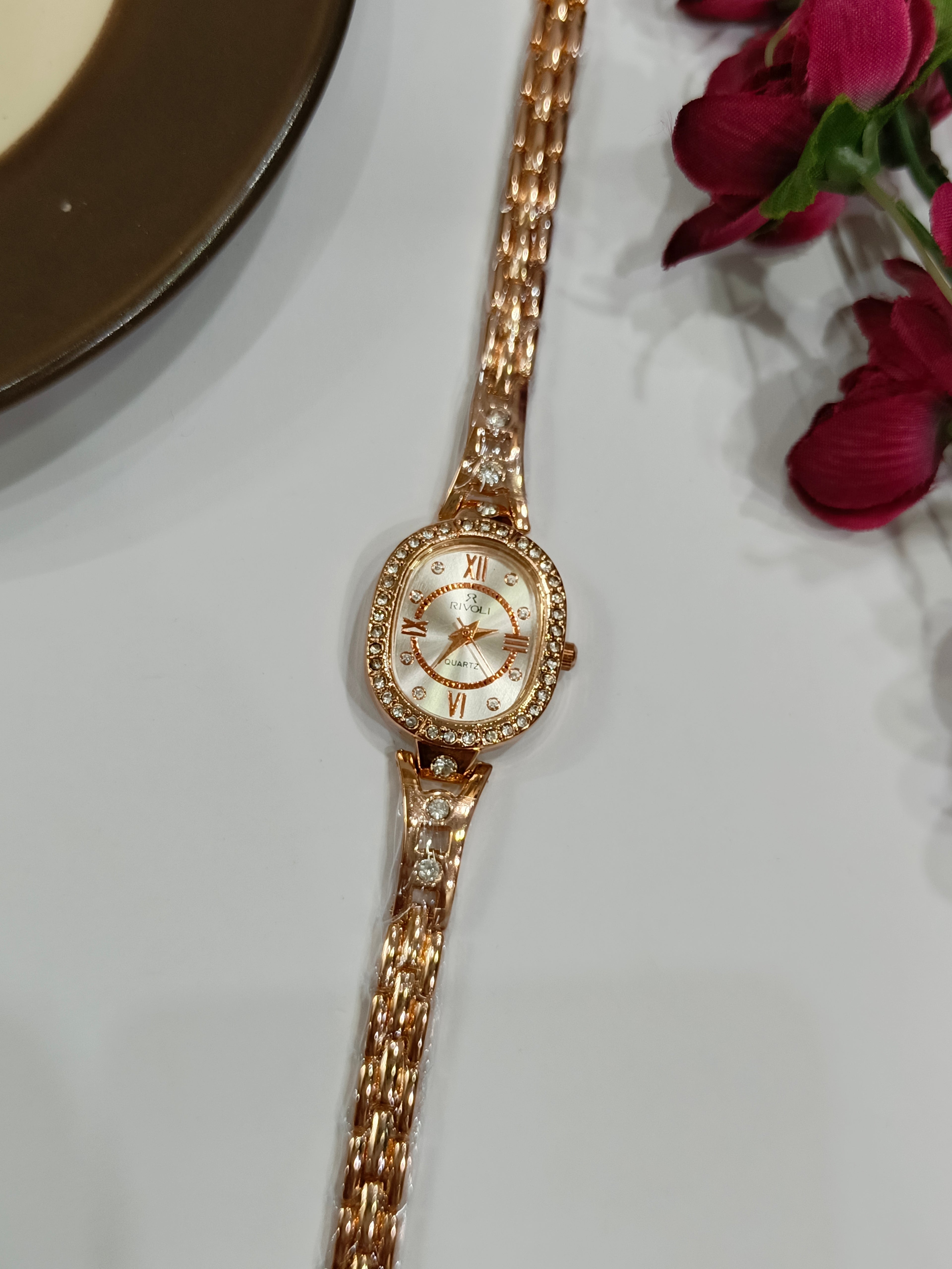 Rivoli Minimal Oval Watch