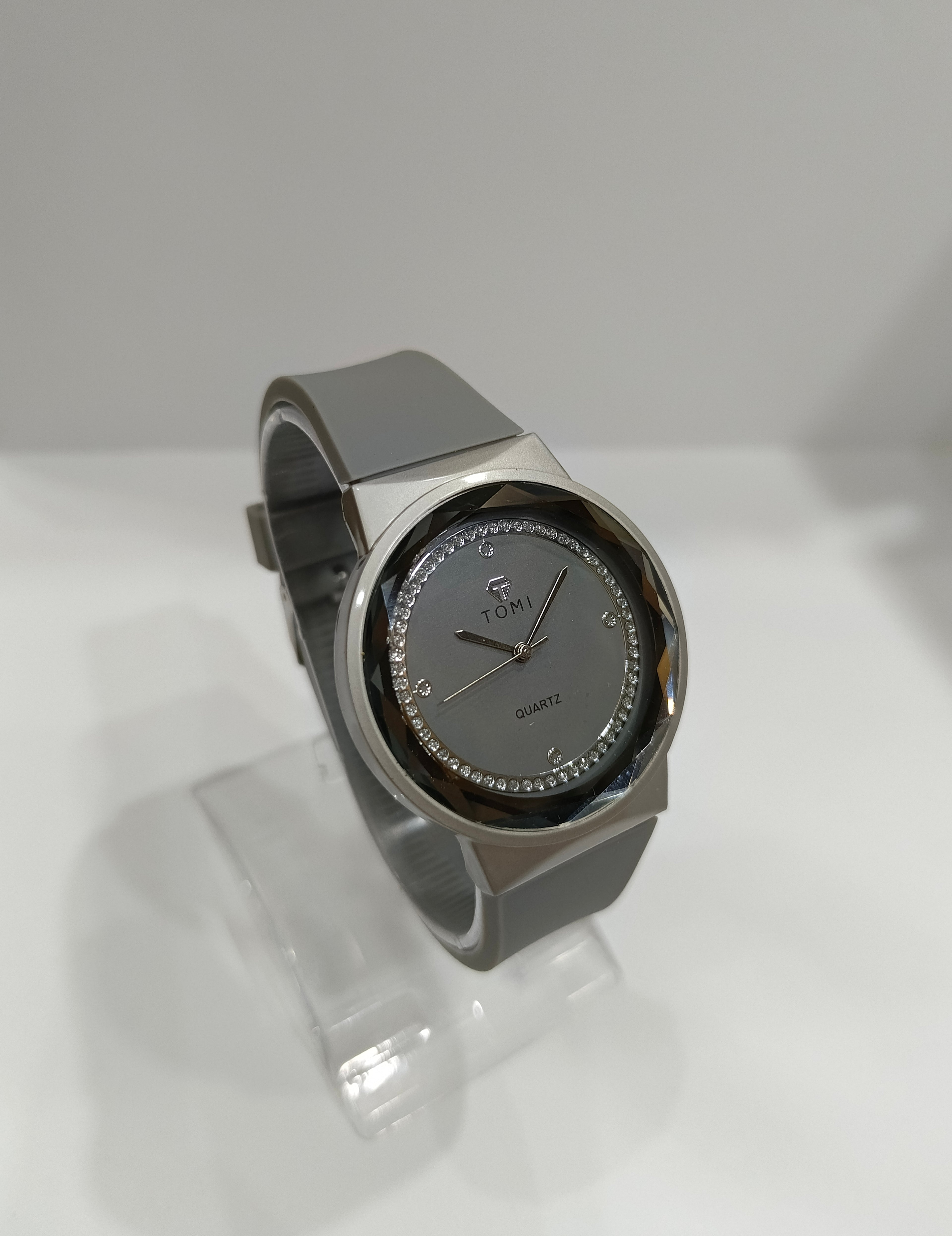 TOMI Quartz Wrist watch